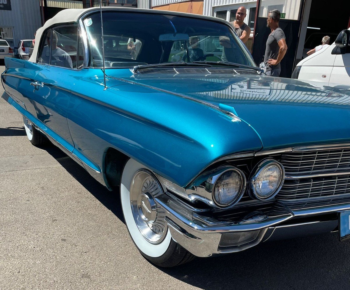 Auto wird professionell lackiert in Haus des Autos Lackiererei in Biedermannsdorf